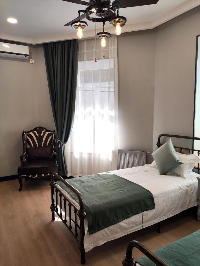 OGE Boutique Midtown hotel Tbilissi Extérieur photo