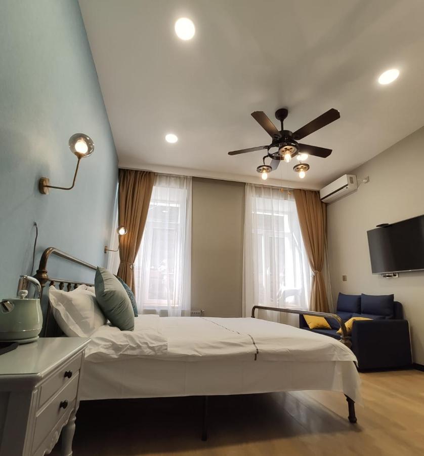 OGE Boutique Midtown hotel Tbilissi Extérieur photo