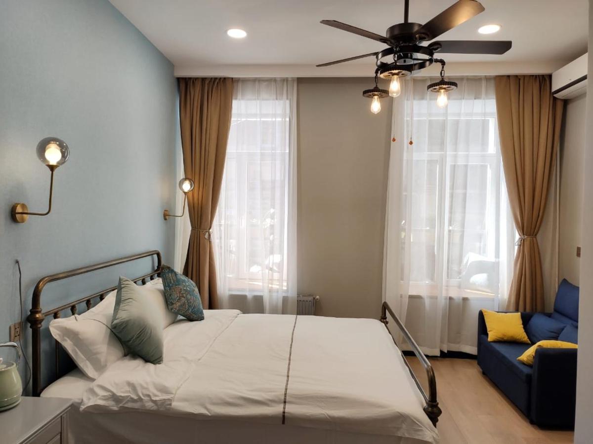 OGE Boutique Midtown hotel Tbilissi Extérieur photo