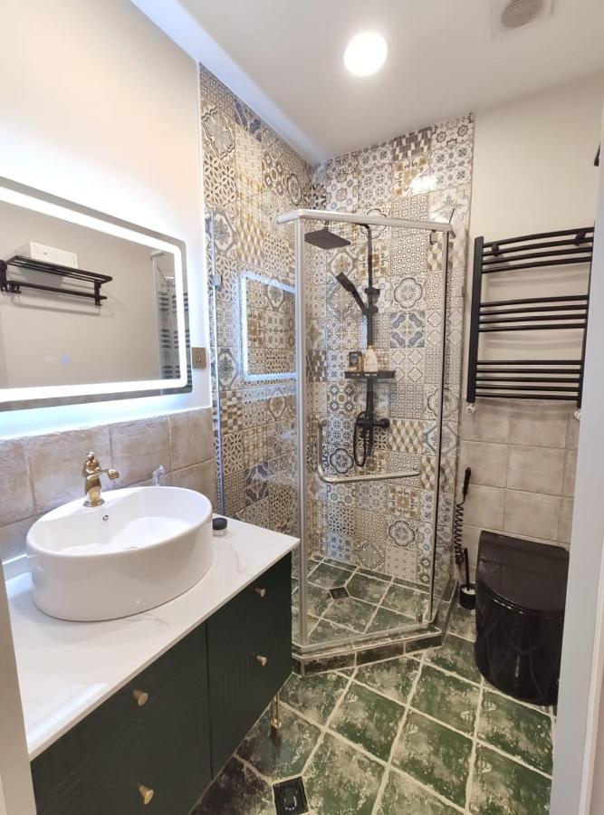 OGE Boutique Midtown hotel Tbilissi Extérieur photo